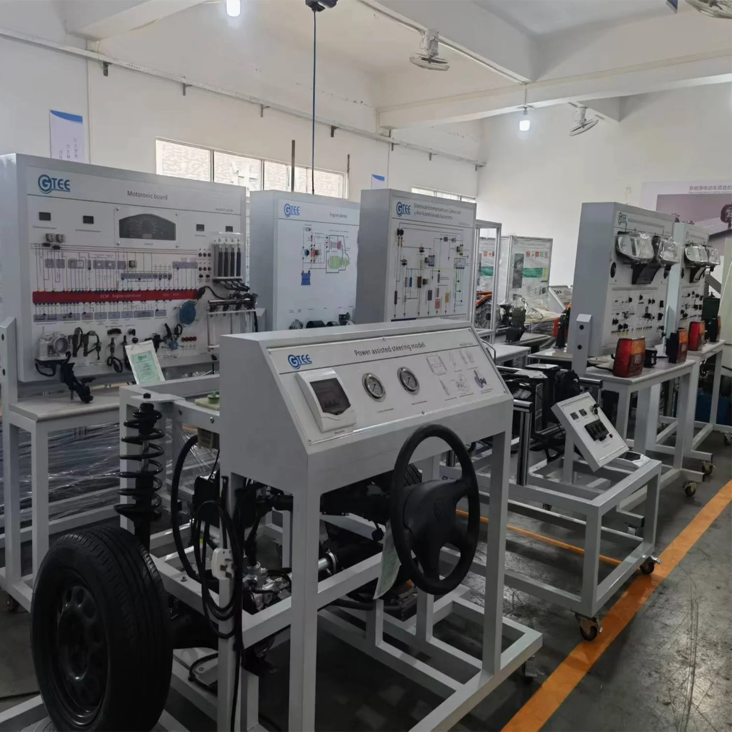 Three-phase AC electrical motor control trainer for triangle star departure simulators educational equipment