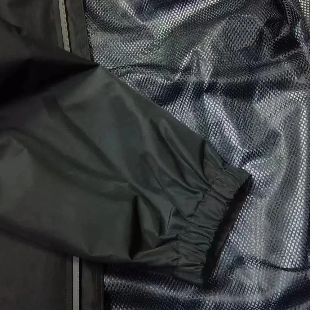 Mens Water-Resistant Hooded Jacket Zip-Front Wind- and Water-Resistant Hooded Jacket OEM Custom Hiking Outdoor WindbreakerJacket