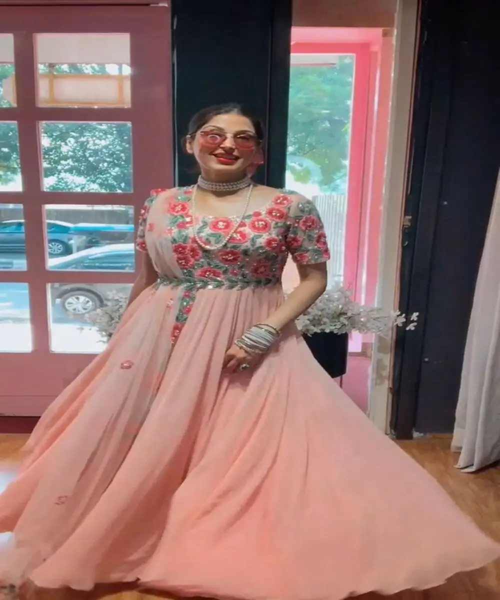 Fabulous festival wear new arrival anarkali flour length long gown with dupatta georgette fabric yellow border regular sleeve