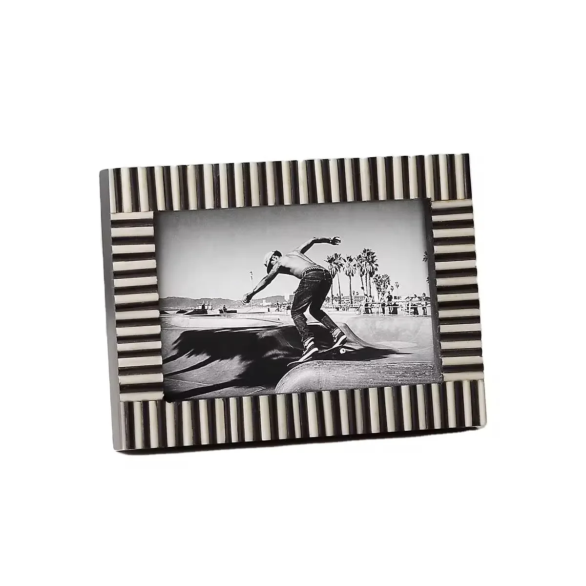 New Arrival 2025 Black and White strips Resin Inlay Photo Frame Top Design Wall Art Photo frames