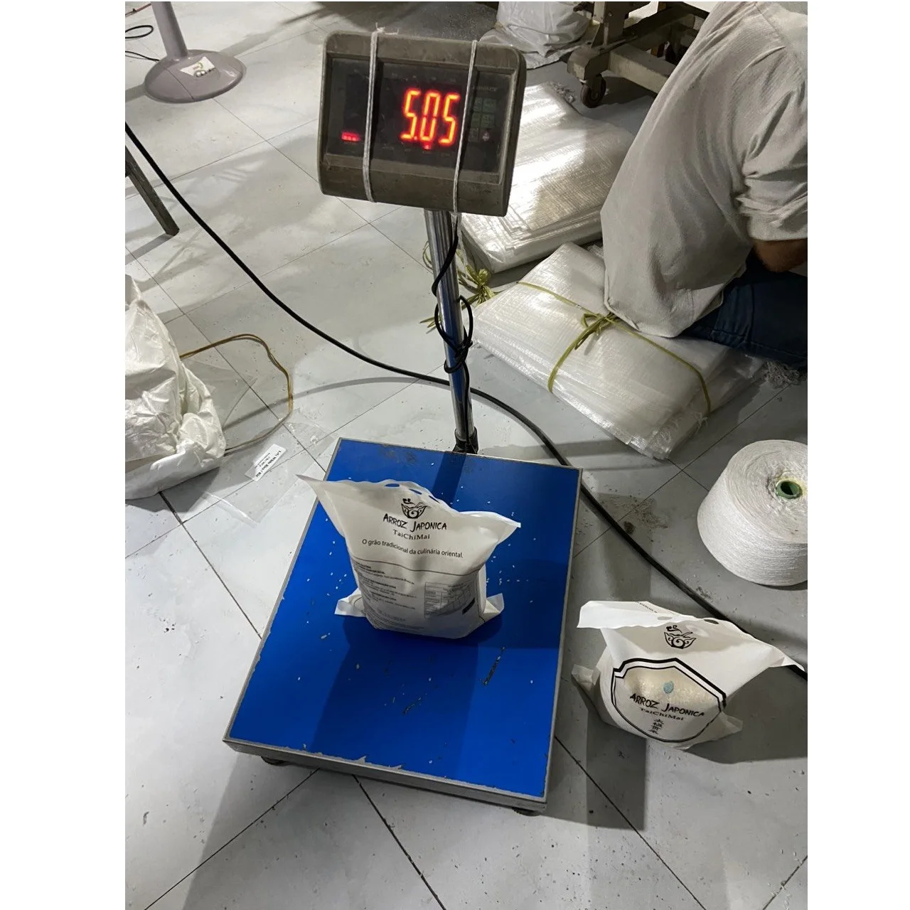 DRIED STANDARD CALROSE SOFT TEXTURE EXPORT SHORT TOP CAMOLINO RICE GRAIN SUPPLIER IN VIETNAM PRICE WHITE RICE JCC RICE FACTORY