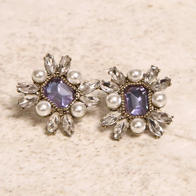 Crystal Pearl Antique Stud Earring made in Korea party wedding jewelry