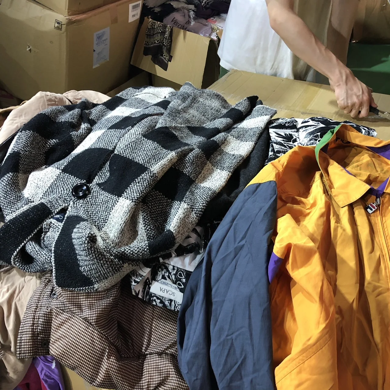 High Quality Brand First Hand Used Clothes Shirts for Men Trending