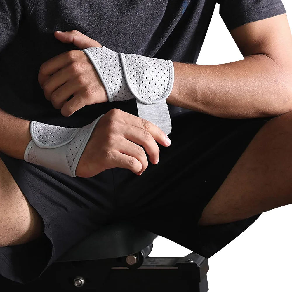 Ergonomic Neoprene Wrist Protector Non-slip Design for Comfortable Yoga Sessions