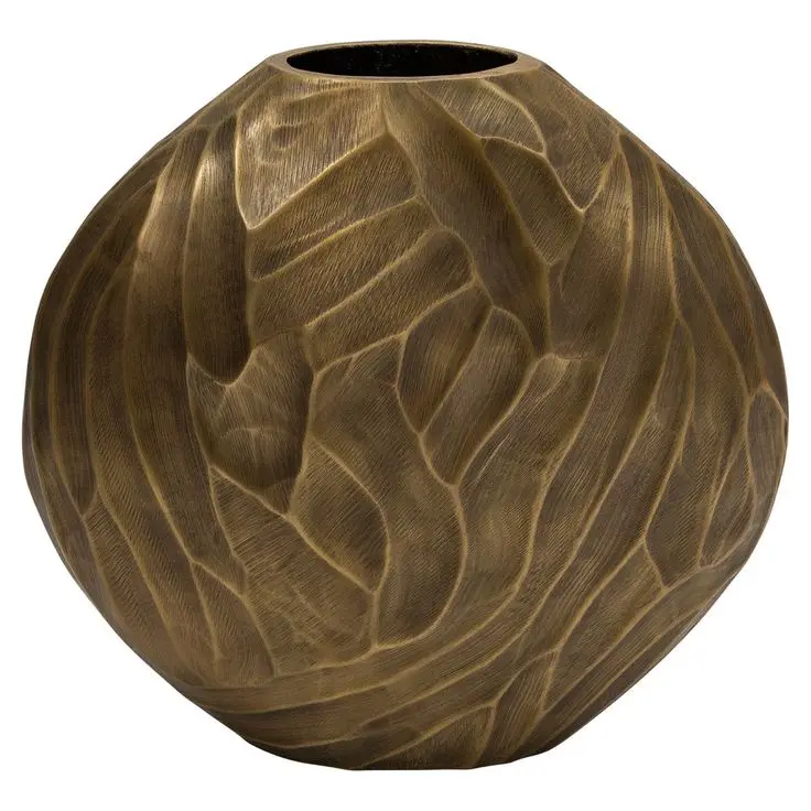 Silver Finished Decorative pillar Design Vase For Table Top Decor Hot Selling Premium Design Decorative Hallow Vase For Wedding