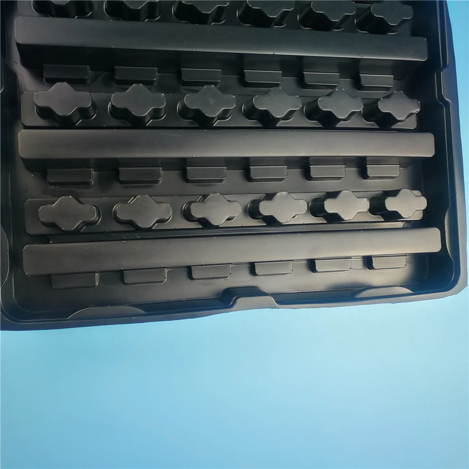 Blister vacuum forming tray for electronic packaging