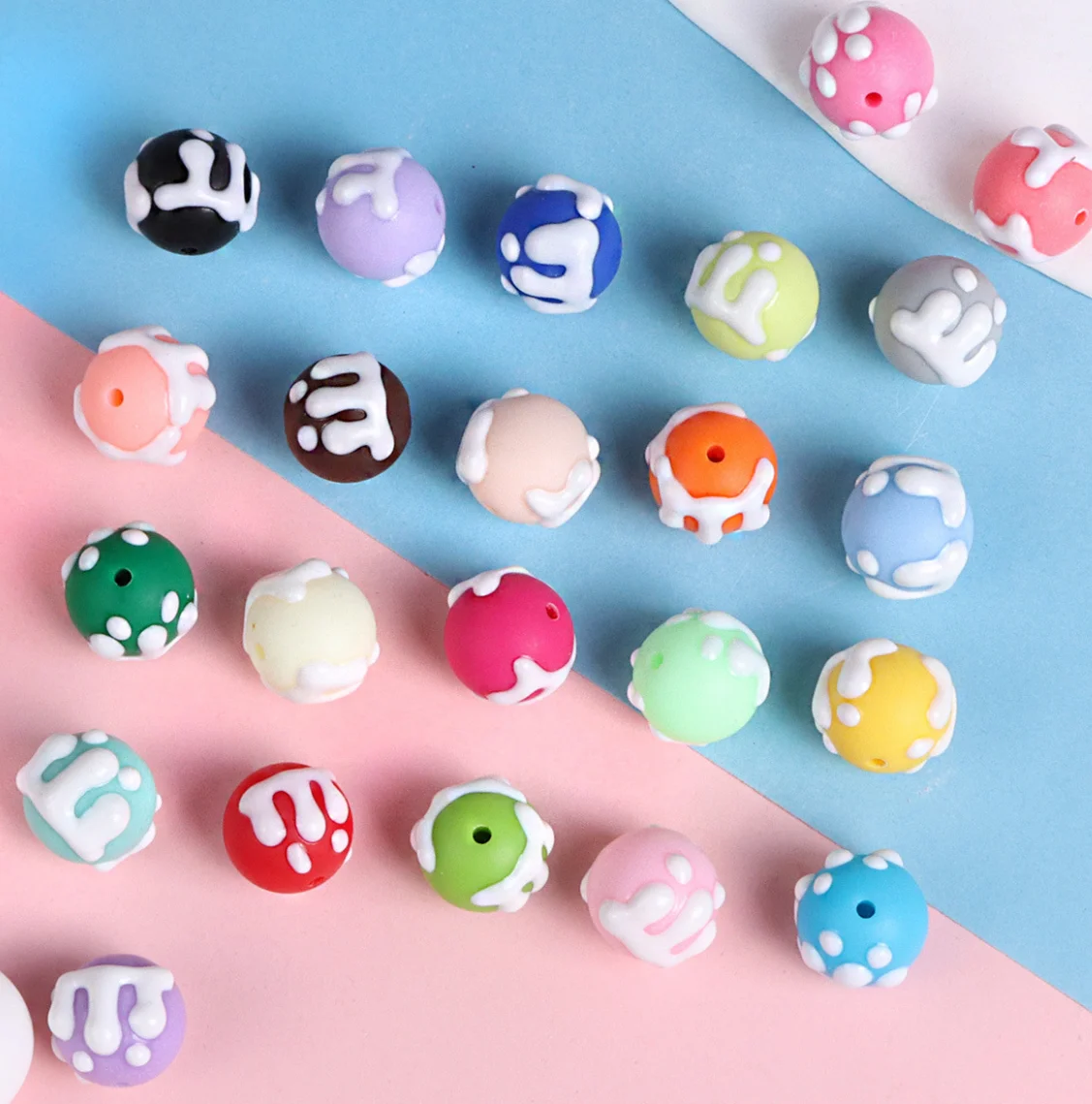 factory wholesale plating cartoon heart love print acrylic focal beads bulk hand painted round beads for phone chain pen making