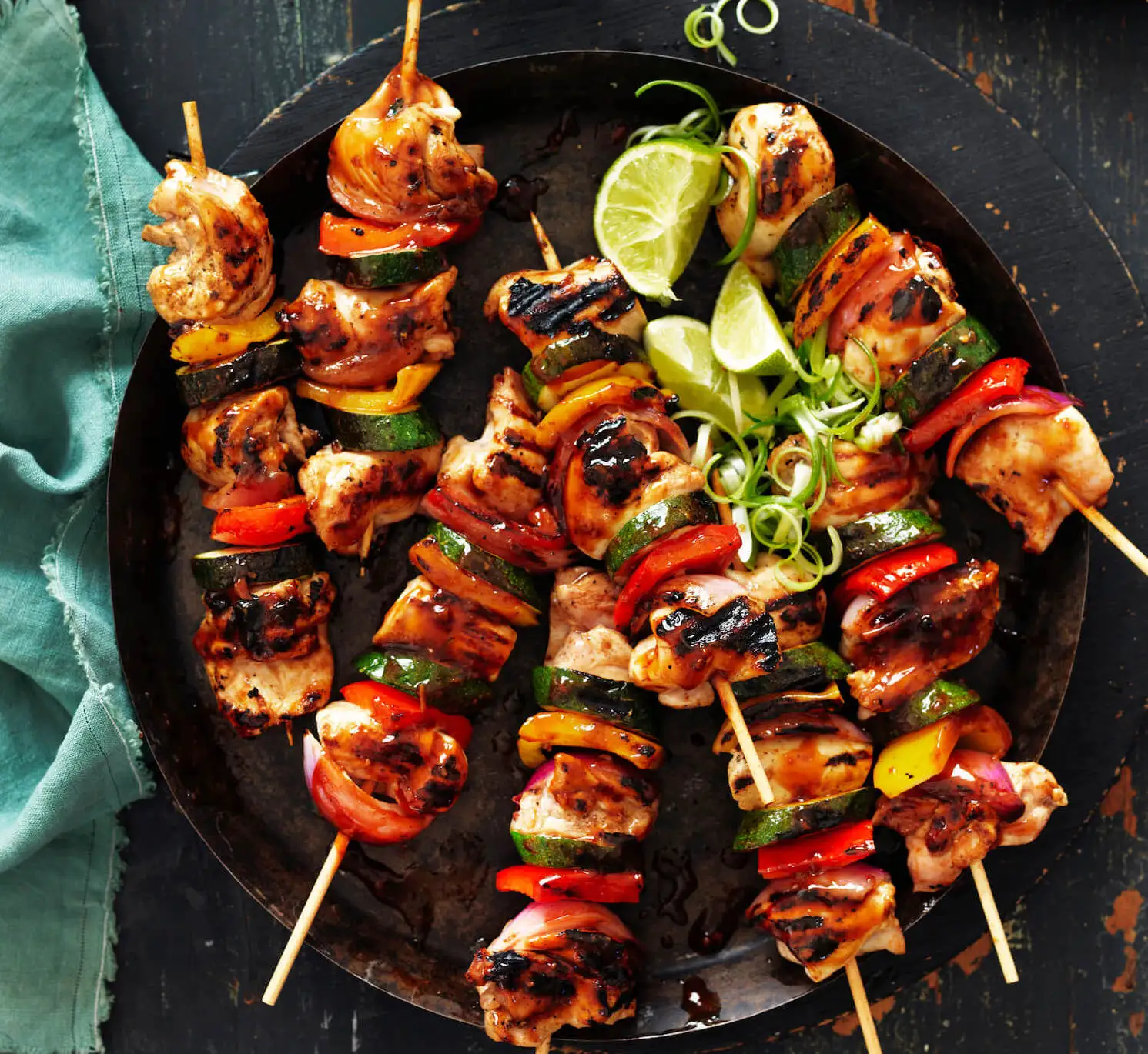 Wholesale Price Coarse Black Pepper 50g Malaysia Crushed Black Pepper Black Pepper Chicken Seasoning Condiment Black Chili Herbs