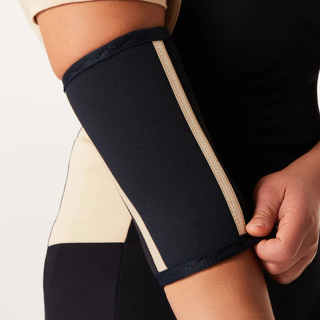 Elbow Sleeve For Weightlifting Elbow Support Custom Logo 7mm Neoprene Elbow sleeves support Gym Power Lifting