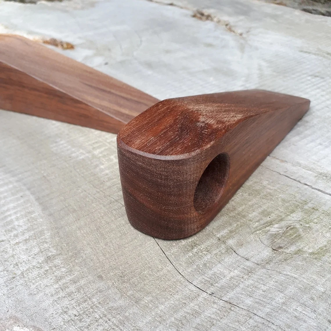 SIMPLE WOODEN DOOR STOPPER AT REASONABLE RATE