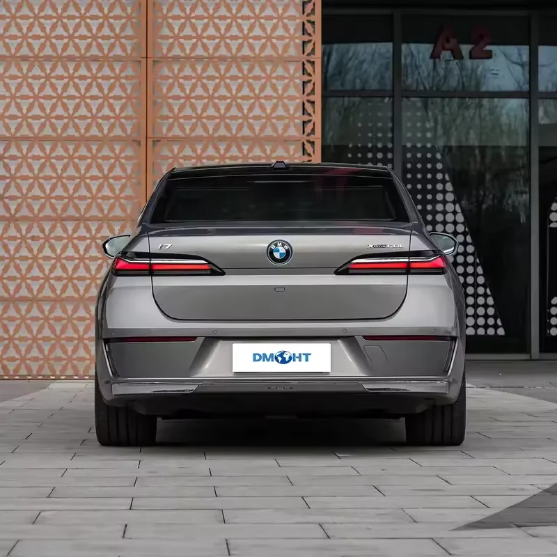 New energy vehicle for BMW i7 2023 xDrive60L luxury package car seats adult electric vehicles