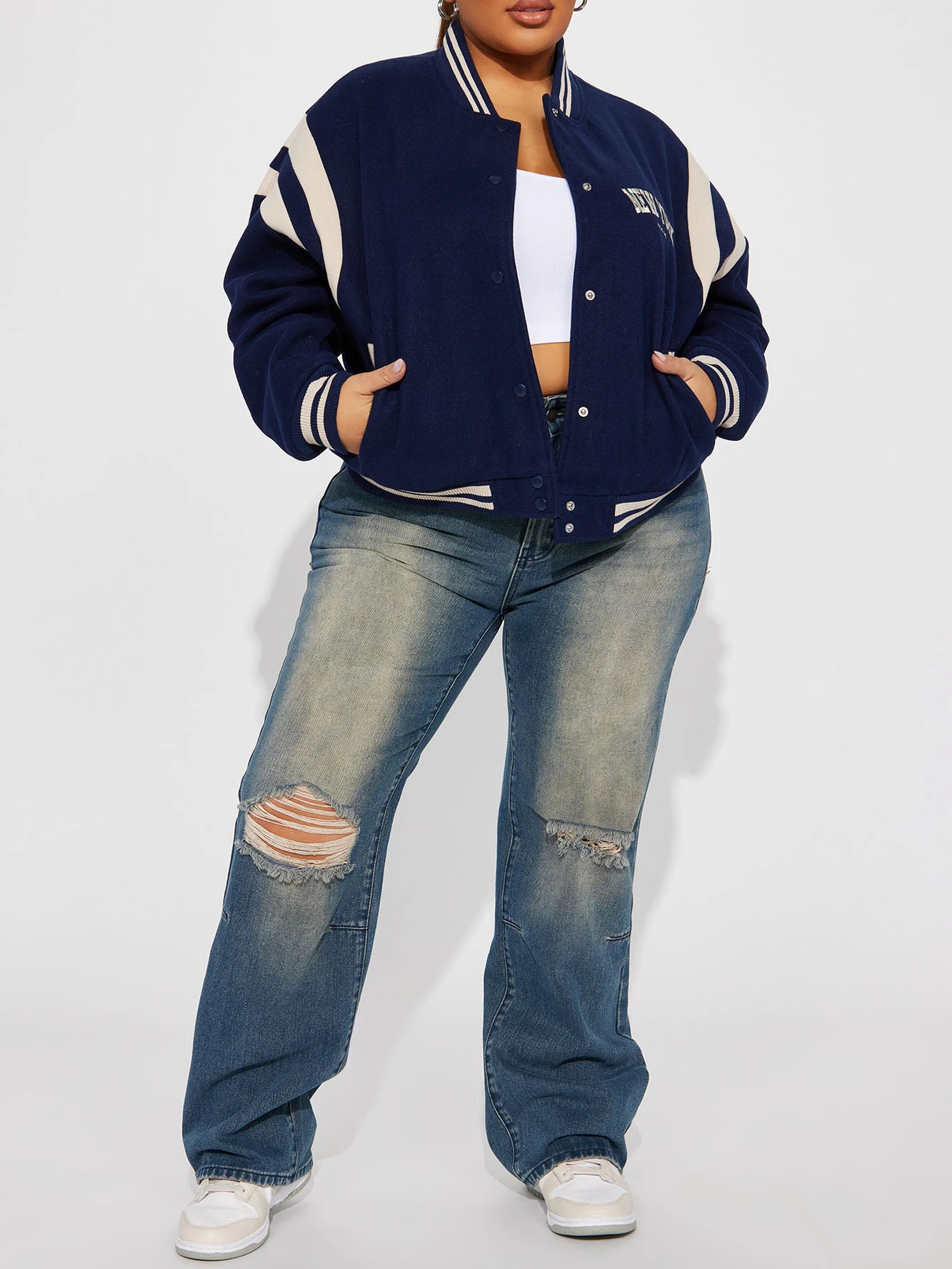 Oem Manufacturer Faux Wool Navy Varsity Jacket Snap Button Closure Contrast Color Polyester Lining Bomber Varsity Jacket For Men