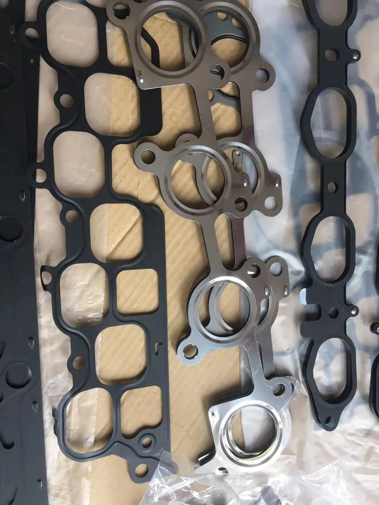 Auto parts 2UZ-FE engine cylinder head gasket kit OE Number 04111-50410 04111-50380 04111-50122 04111-50121 fit for PRADO LX