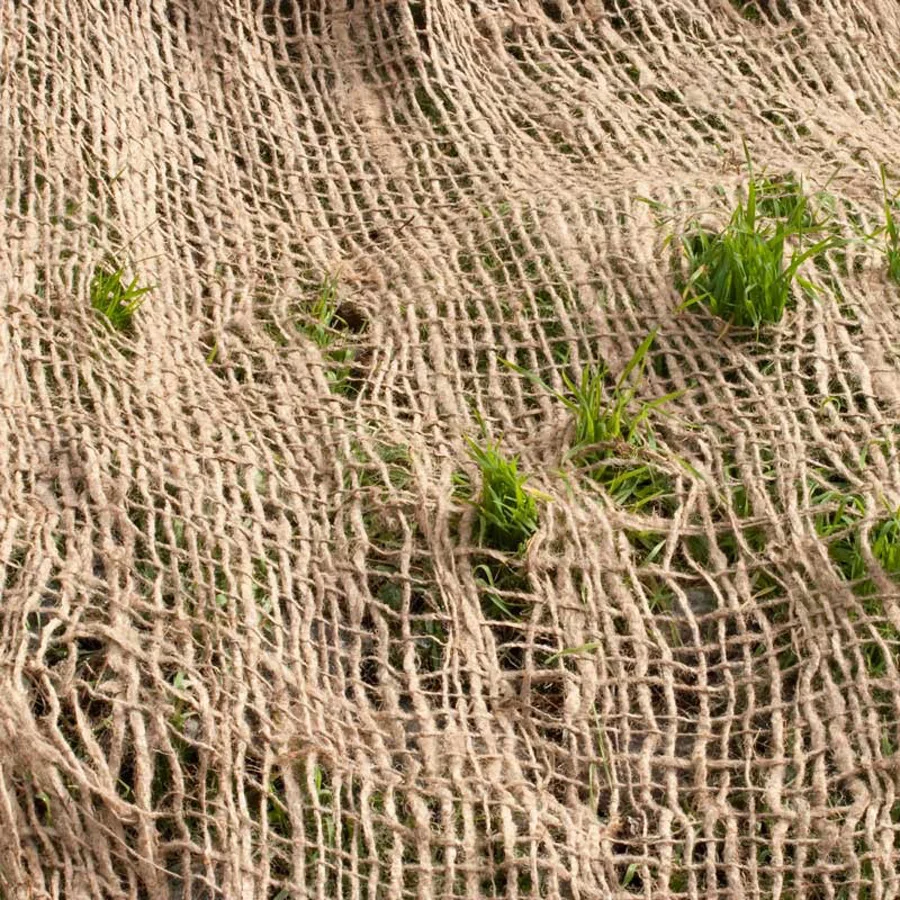 Export Oriented Wholesale Price Jute Soil Saver Erosion Control Net Roll 100% Natural Biodegradable Eco Friendly from Bangladesh