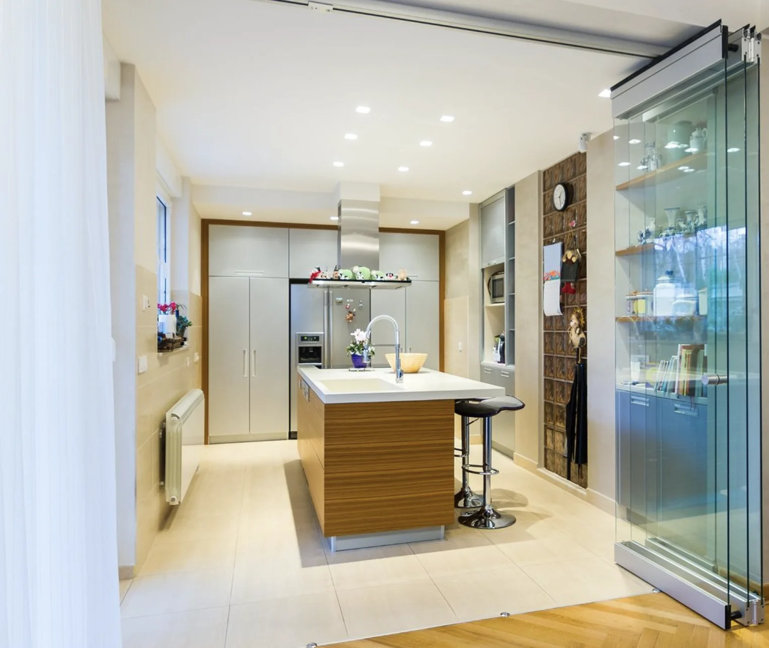Kitchen-living room smart film