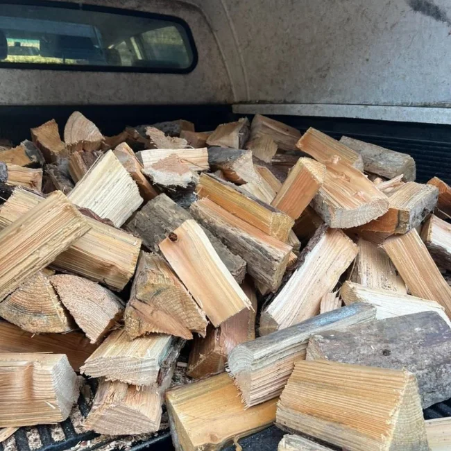 HIGH QUALITY OF ACACIA FIREWOOD FROM VIET NAM ECO FRIENDLY SOLID ACACIA FIREWOOD USING FOR BURNING