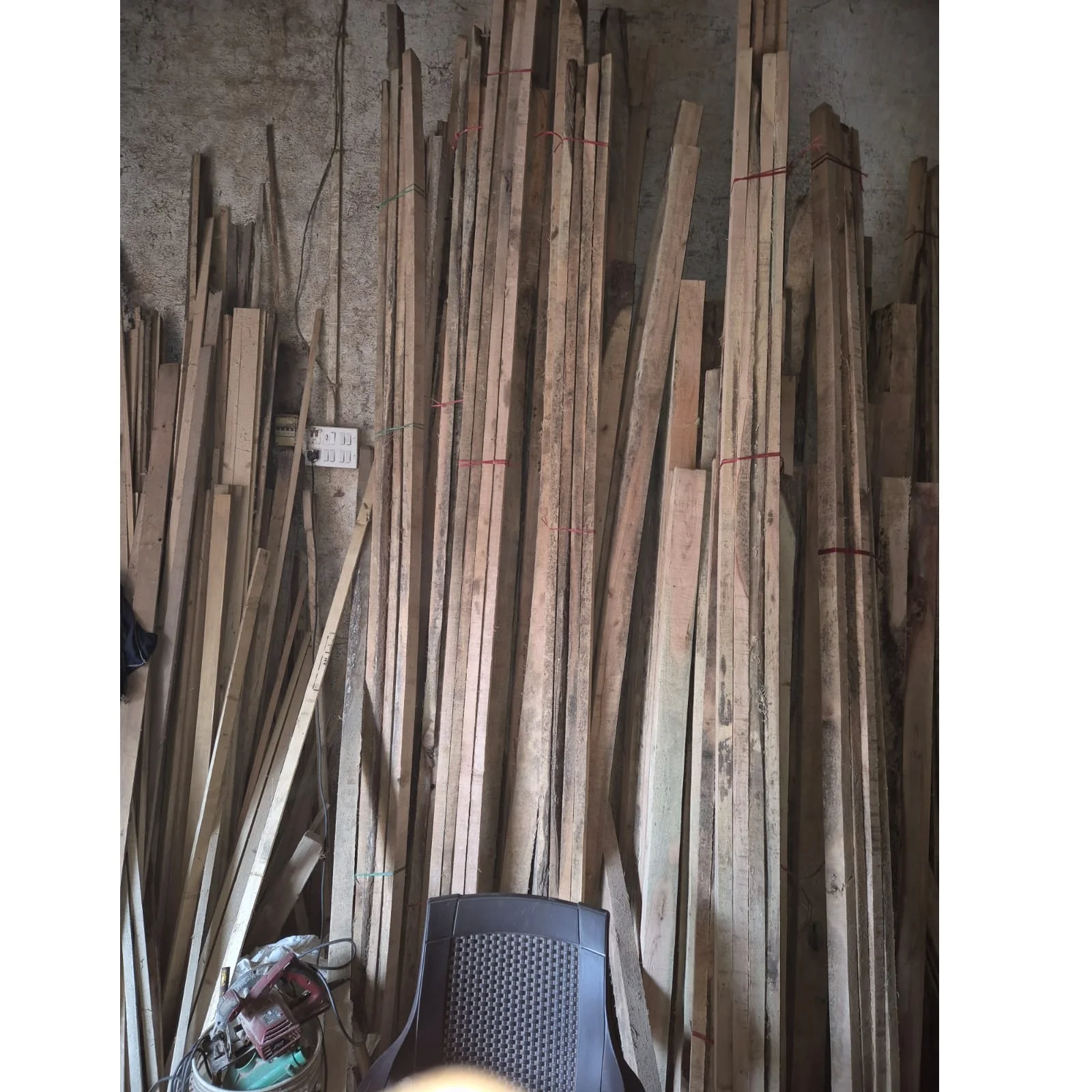 Wholesale factory direct sales cheap prices wood for construction use