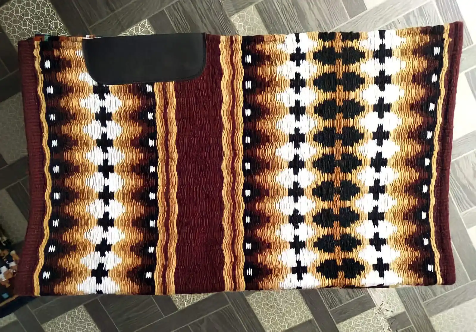 High Quality Western Woolen Dressage Saddle Pad Handloom Woven Colorful Cotton Indian Wholesaler Fabric Jumping Horse Riding