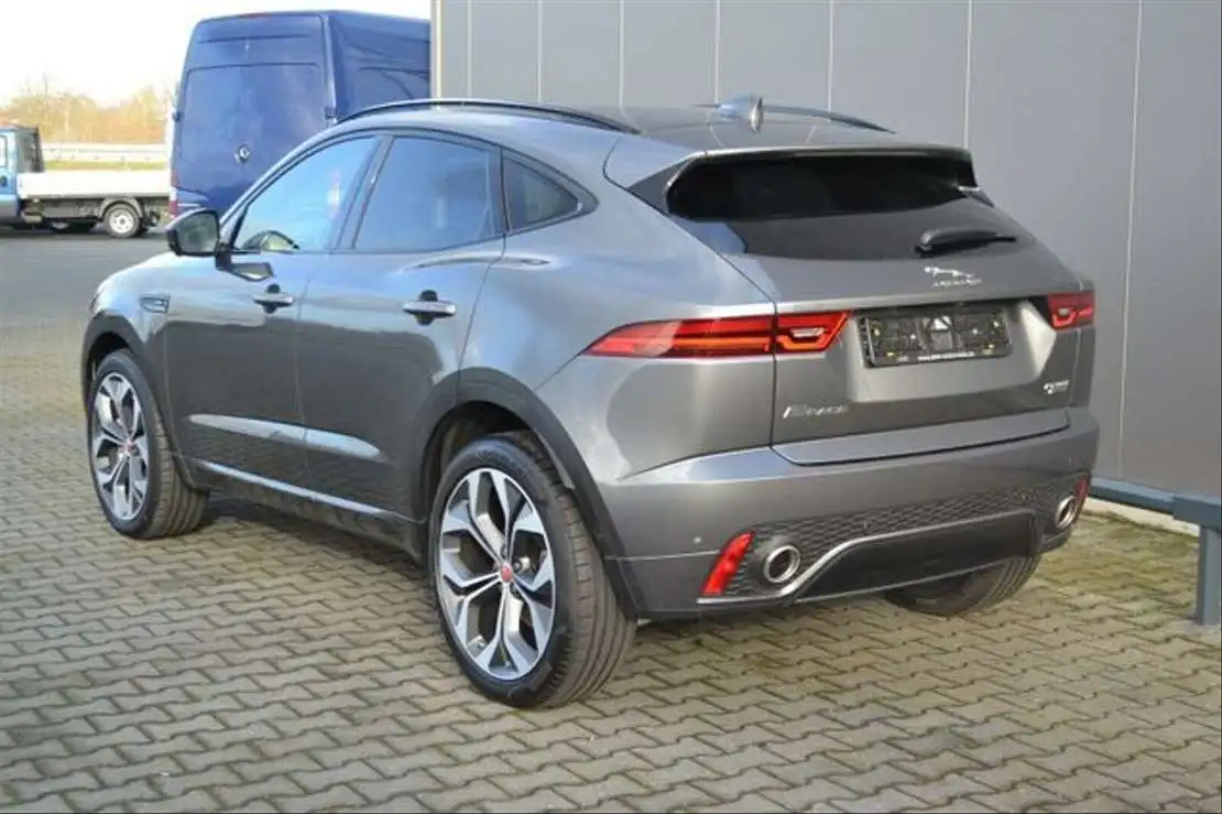2019 Used Right Hand Drive JA GUAR Pace SUV Mini Jaguar Manual Gearbox 4L Turbo Engine R18 Tires Hydraulic Leather Fabric