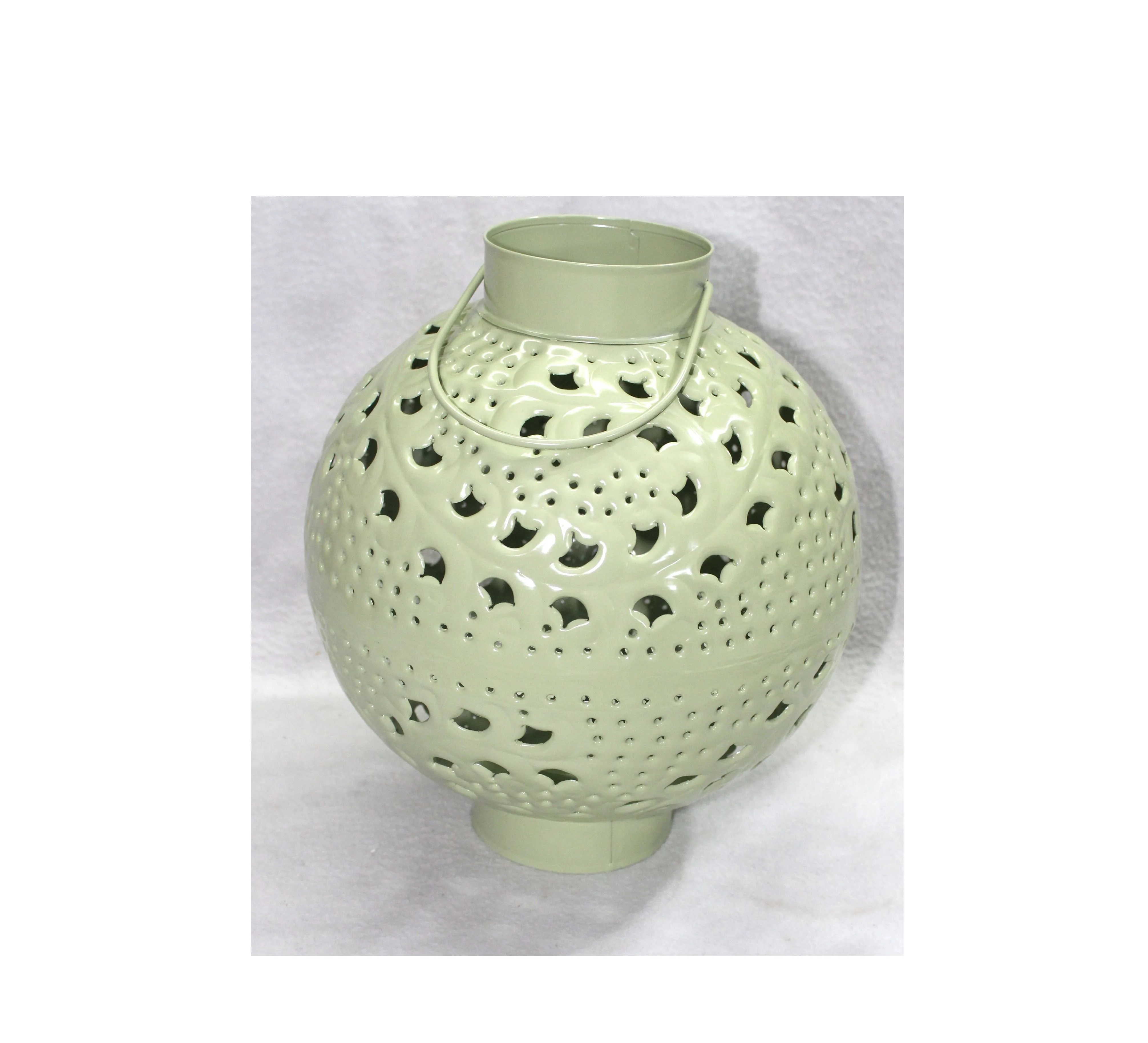 Home Hotel Indoor And Outdoor Wall Hanging Use Lantern With Round Shaped Design Handmade Metal Lantern In Cheap Price