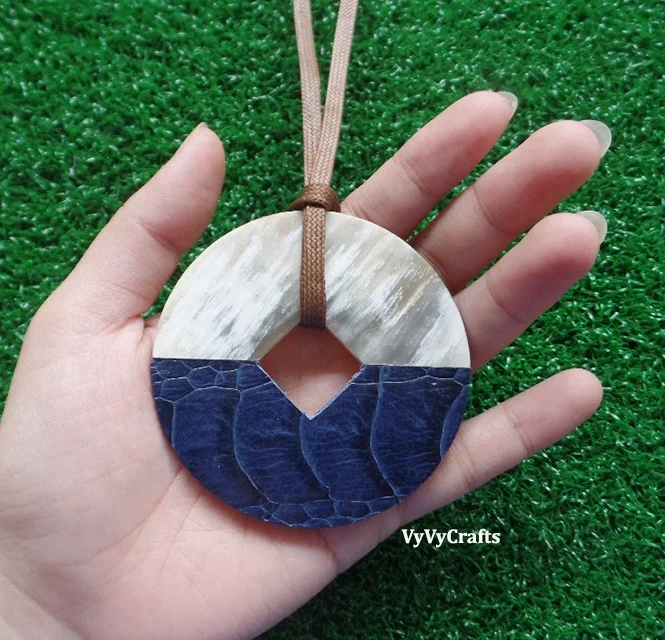 Buffalo Horn and Leather Pendant Jewelry VL11