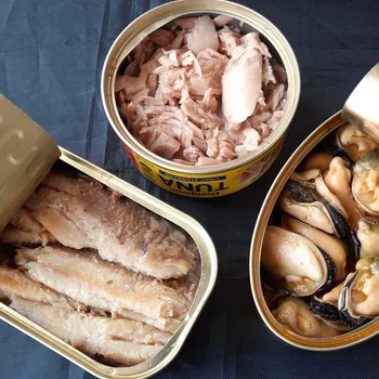 Консервированная скумбрия в растительном