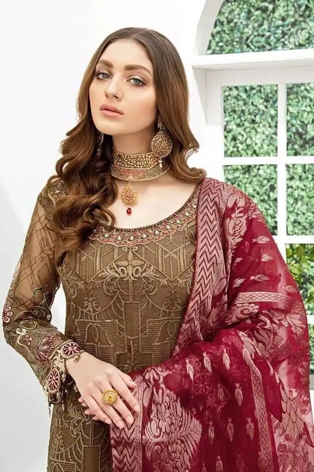 Indian and Pakistani Women Salwar Kameez Shalwar Suit