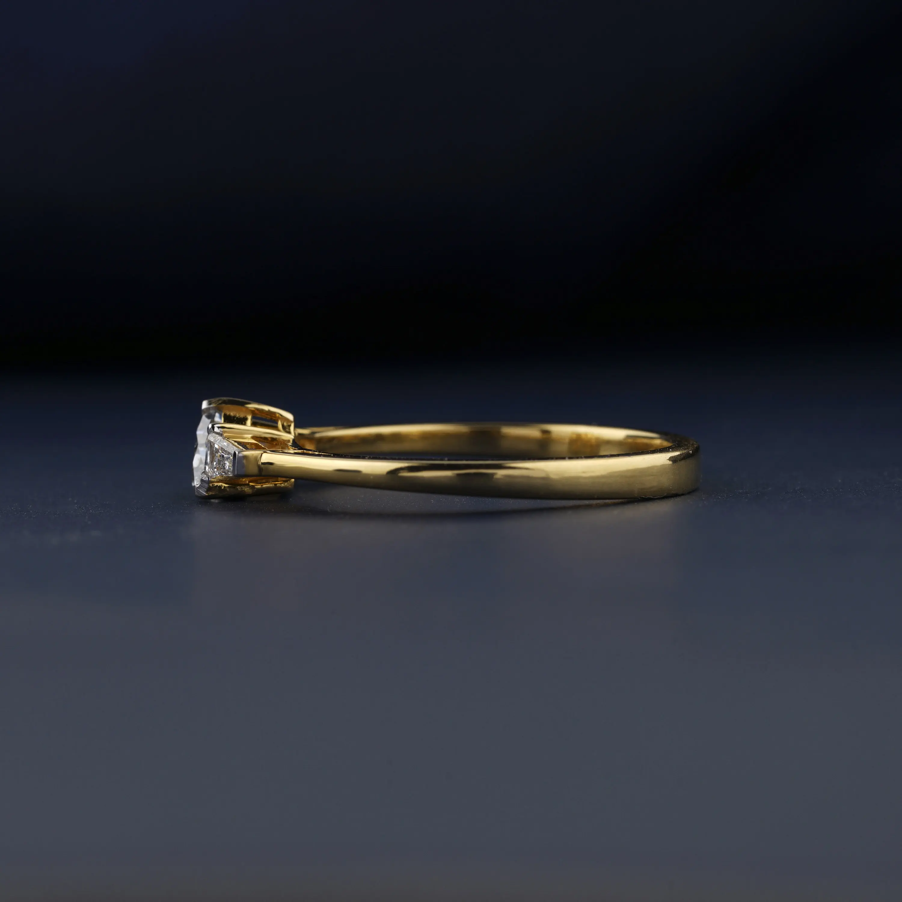 Luxury Designer 1.40ctw Light Blue Trillion Moissanite Diamond Solitaire Ring With 14k White Gold Three Stone Diamond Wedding