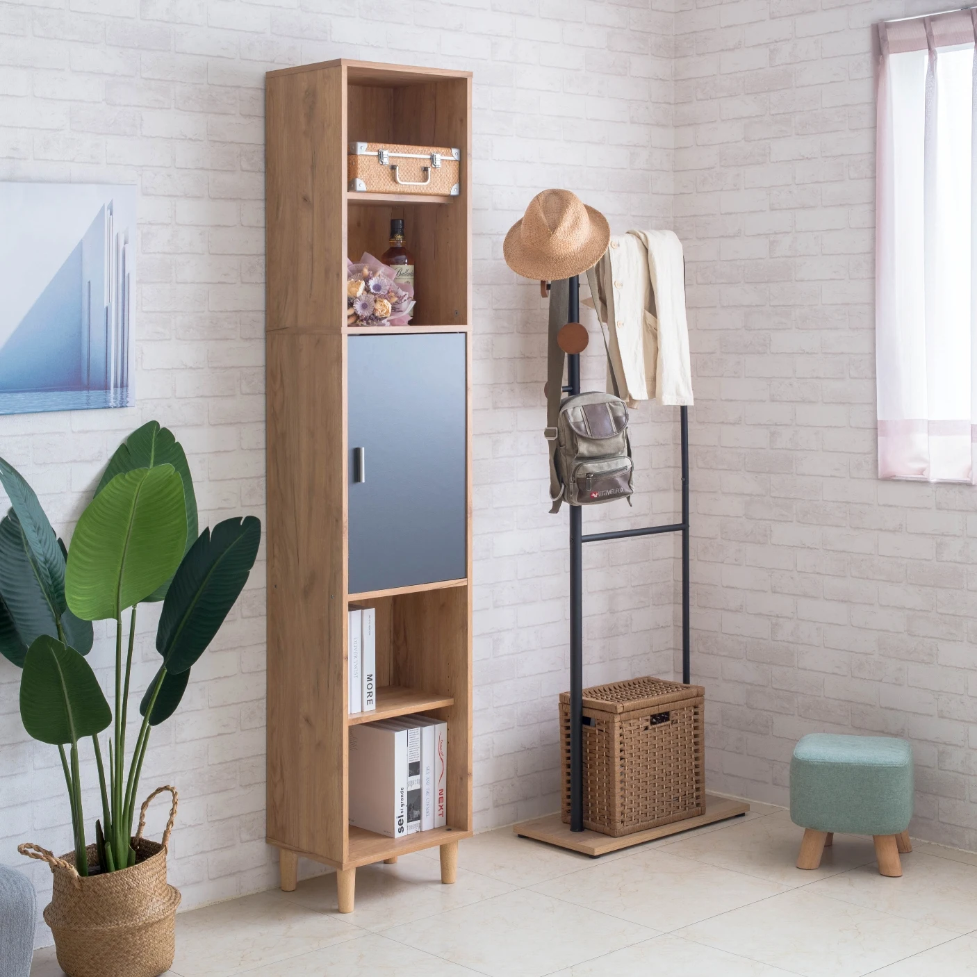 New Design 5 Tier Tall Bookshelf with 1 Door  Display Storage Bookcase