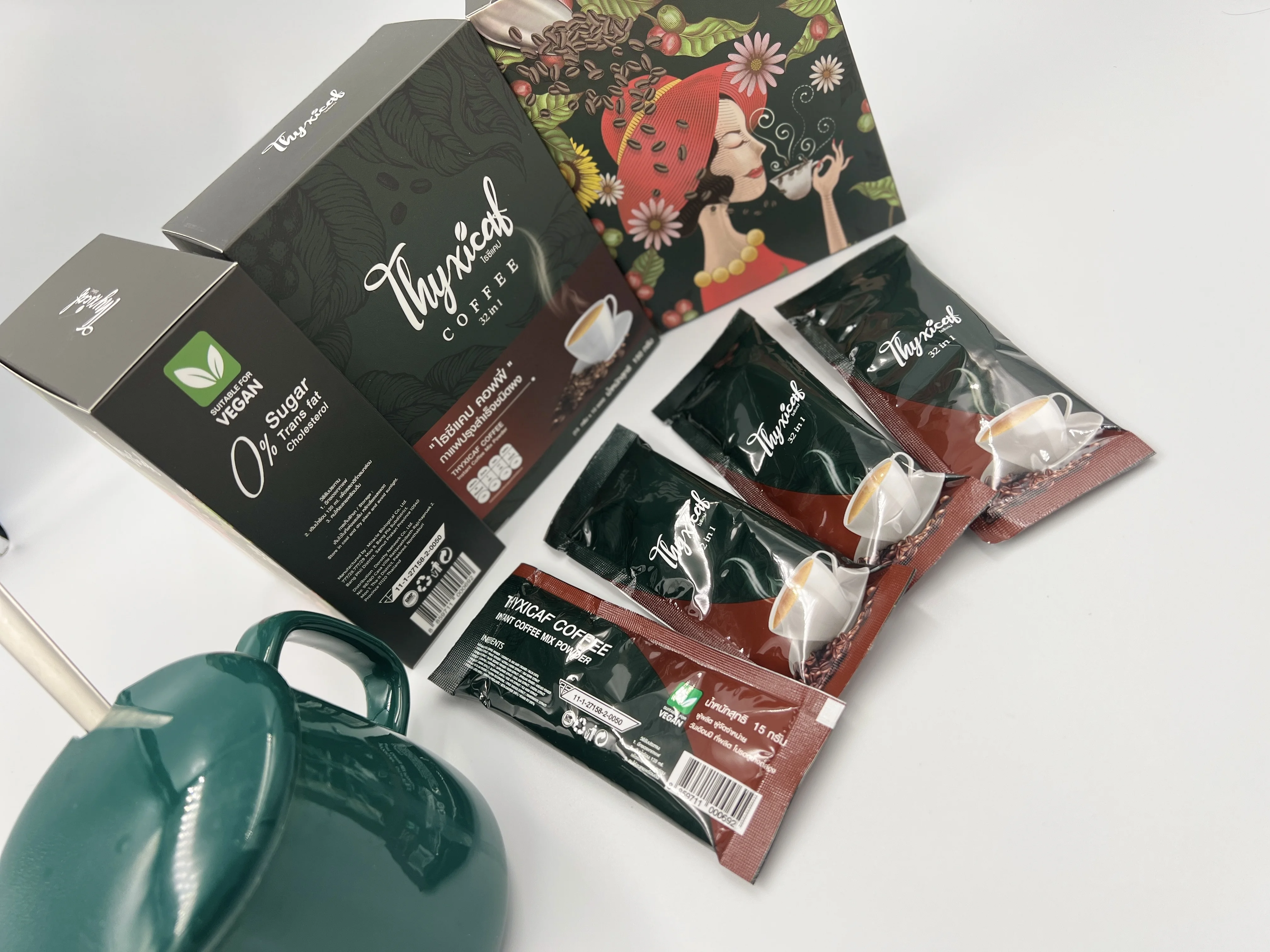 Vegan vegetarian instant coffee mixed powder healthy 32 in 1 premium grade coffee bean from Thailand accept OEM