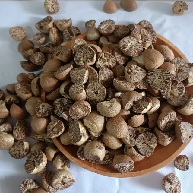 WHOLESALE DRIED BETELNUT SPLIT ARECA NUT  INDONESIA ORIGIN 90-95 QUALITY GOOD QUALITY EXPORT QUALITY
