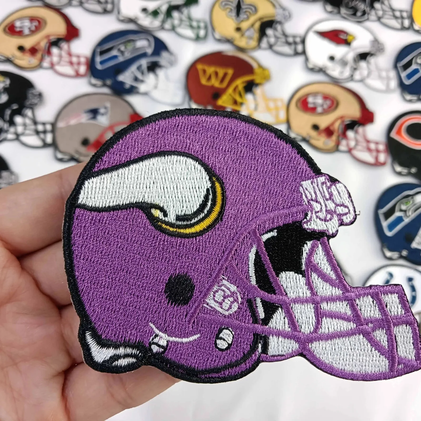 2024 New Design Iron On Beads Embroidery Patches Sew On Christmas Santa Baby Patch 3D Logo For Kids Hoodie Sweatsuit Hat