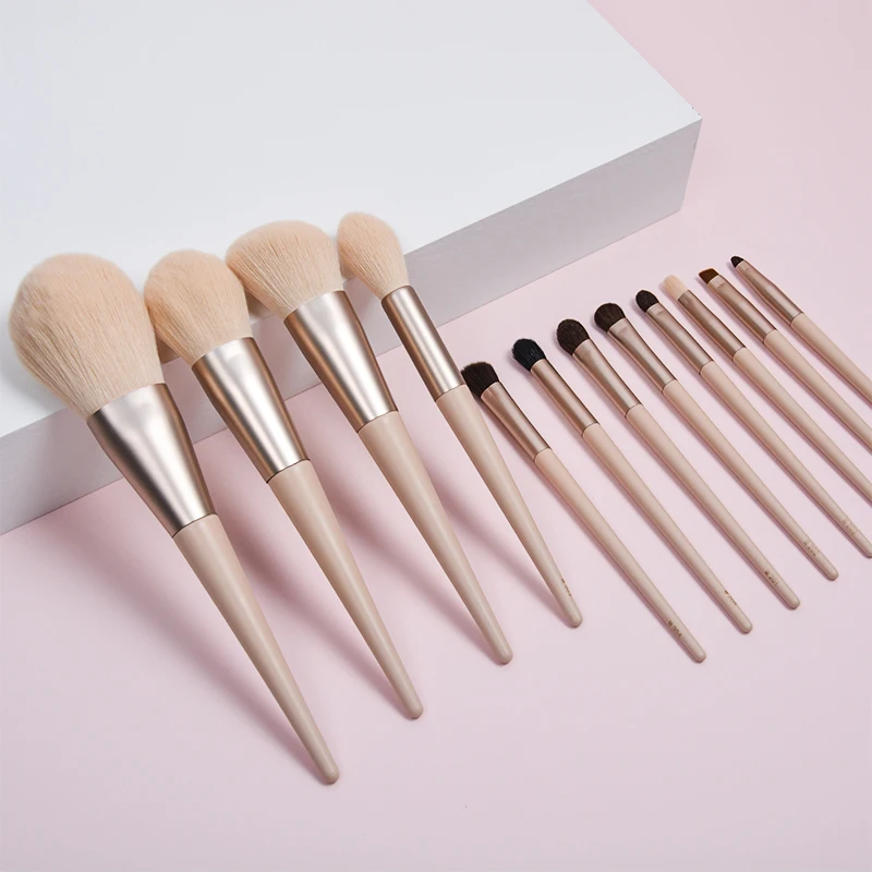 Dongmei pink cute makeup brush set private label vegan synthetic hair wooden handle ladies cosmetic powder contour brush