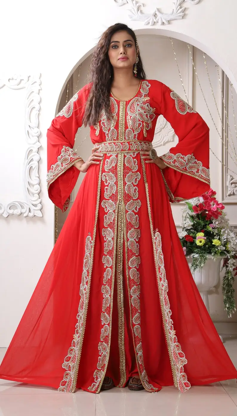 Stunning Purple Dubai Arabic Evening Dresses Beaded Long Sleeve Moroccan Kaftan Evening Gown Muslim Prom Dresses