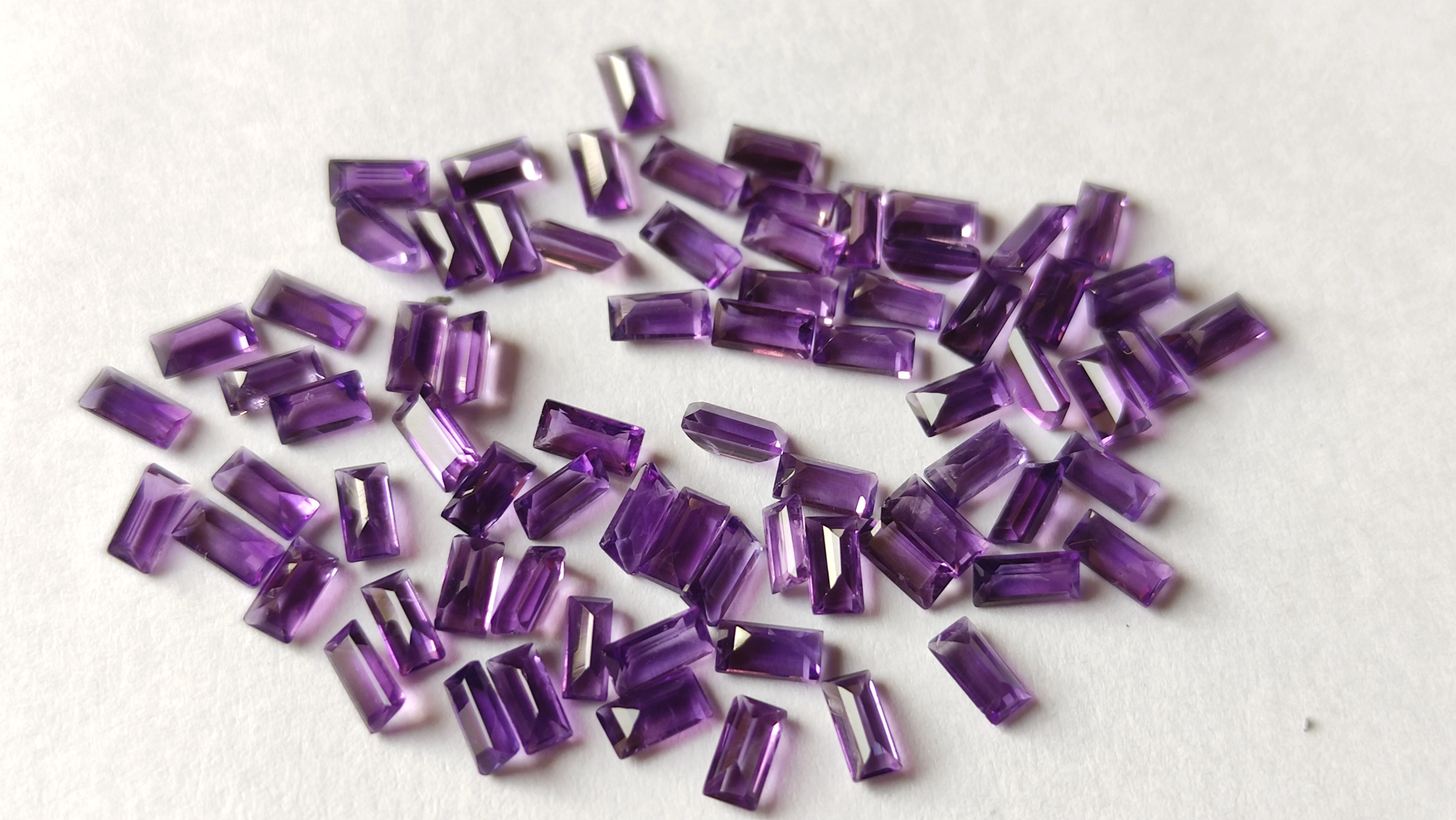 Super Quality  Eye Clean baguette Shape Amethyst Purple Color Loose Gemstones From Indian Supplier at Wholesale Prices Per Carat
