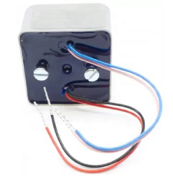 Audio transformer with a extremely low loss, strong coupling and low noise