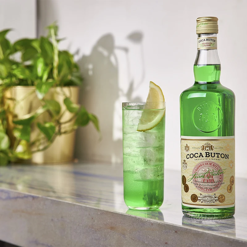 Premium line Top Quality Made in Italy Premium Liqueur Coca Buton 6 x bottle 0.70ml ready for export