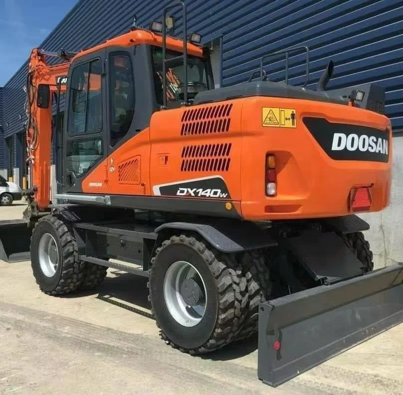 Original 2020 used Doosan DX140W-5 excavator brand new Doosan DX140 excavator for sale