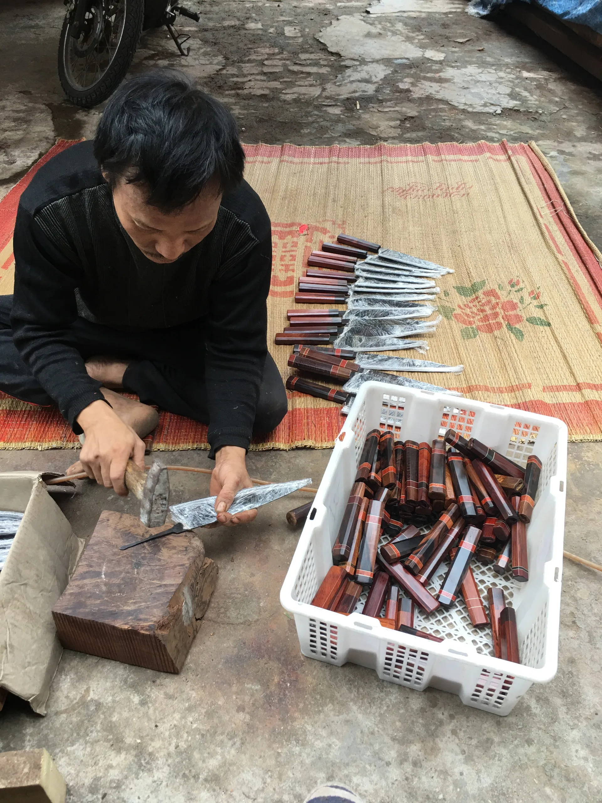 Kitchen Knives -  Wooden Handles And Blade Covers For Kitchen Knives - CLASSIC Type for Sale