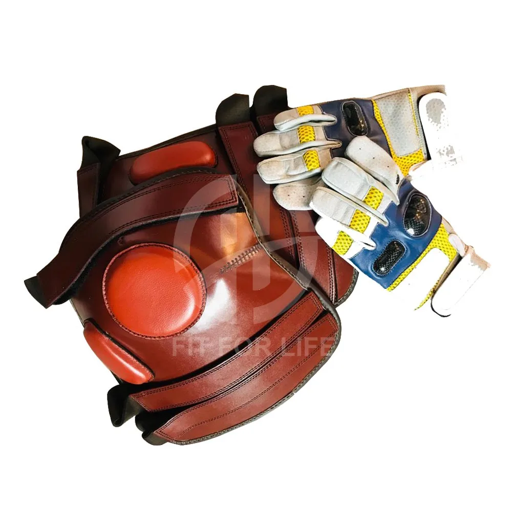 Polo Gloves  and Polo Knee guard Set in fine quality wholesale with Custom Logo