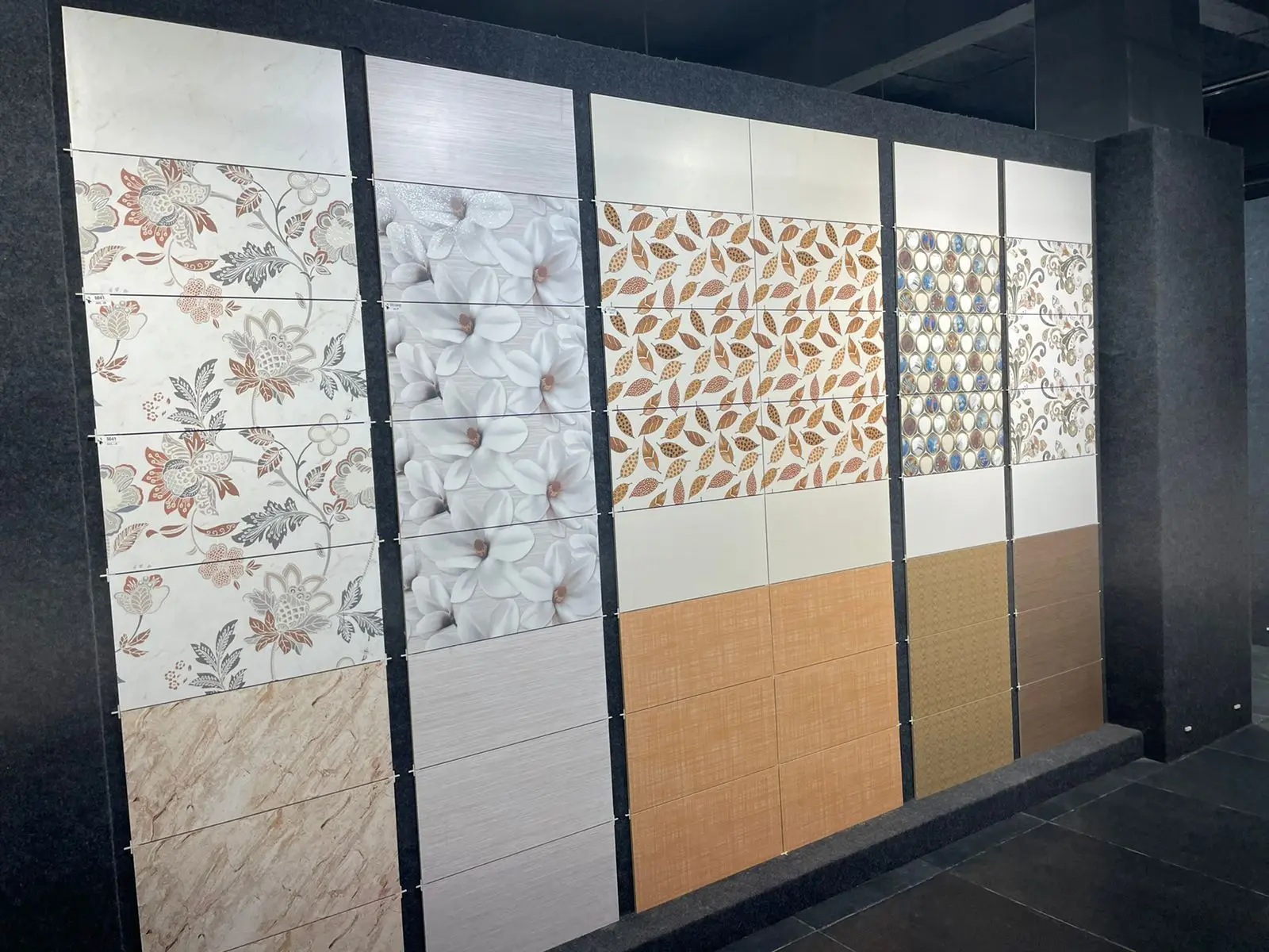 300X600 mm digital ceramic wall tiles for bathroom AAA grade quality from India with 9 mm thickness 12X12 ceramic wall tiles