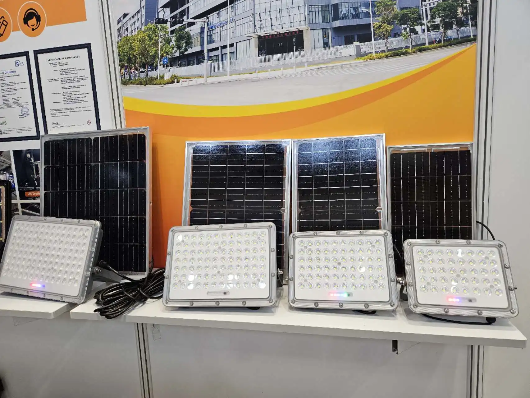 Ip65 Солнечный свет открытый все в одном солнечный уличный 400 Вт с полюсом