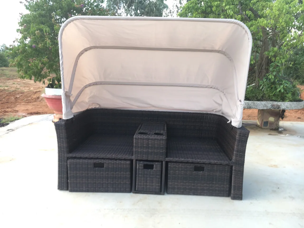 SUNBATHE BED Waterproof Cushion Metal Rattan Wicker Furniture garden sofa day bed made from Vietnam