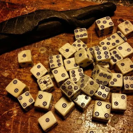 Vintage Buffalo Camel Bone Dice Natural Hand Made Bone Dice Indoor Games Customize 6 Side Bone Dice Genuine Quality Cubes