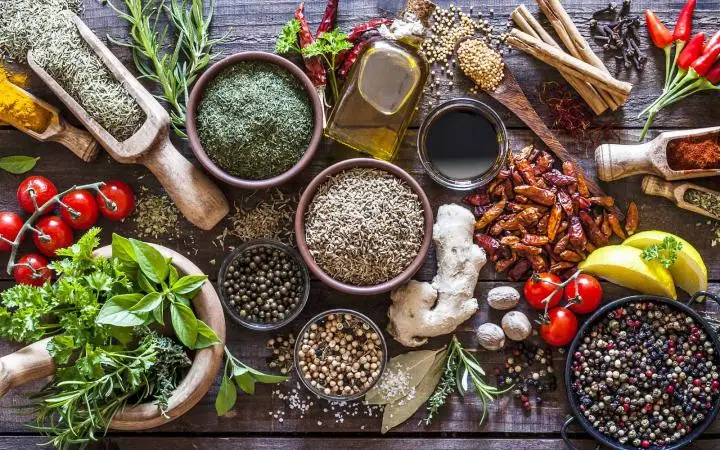 Supplier of Indian wholesale Spices and Herbs at competitive price with customized packing as per buyers requirement