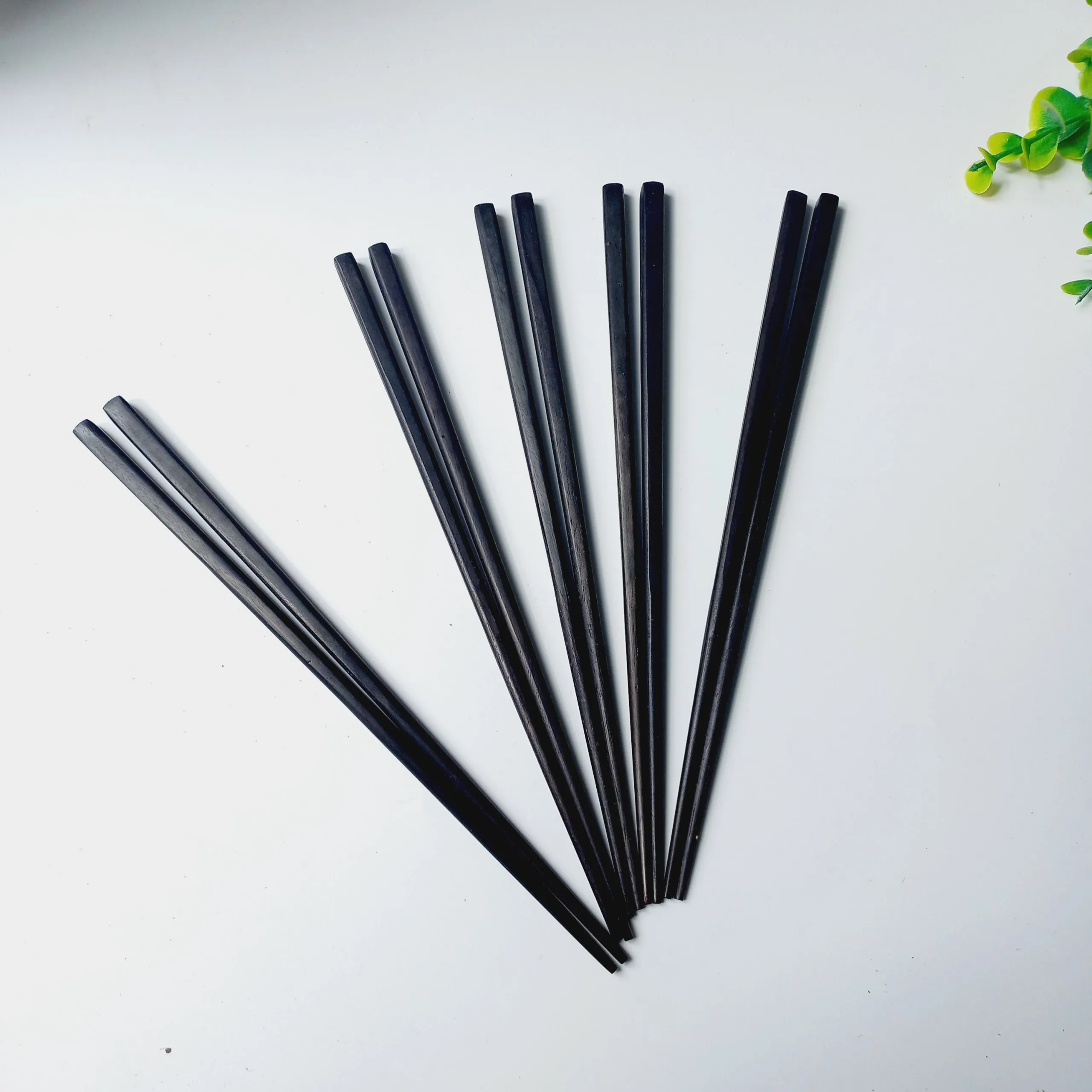 New Style Luxury Classic Wooden Chopsticks Ebony Black Tableware Decoration Custom Logo Natural Eco Friendly Hot Selling
