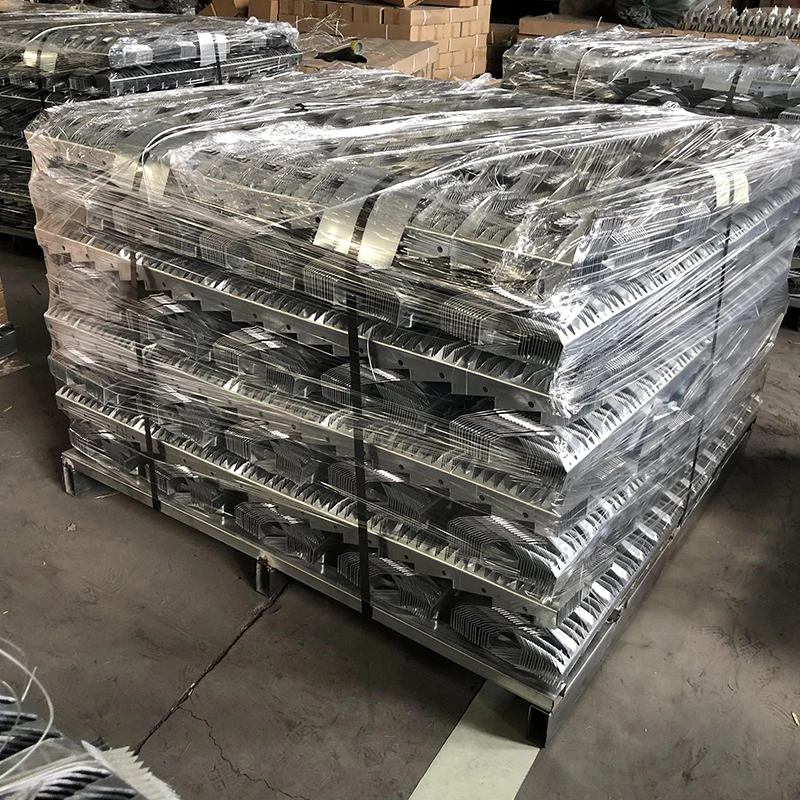 Best quality wall spike hot dip galvanized spike pvc coated spike for security on the wall