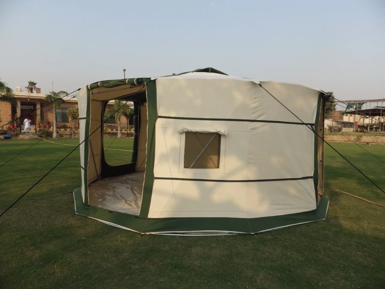 Mongolian Yurt Luxury Tent 6 Person Mongolian Yurt Waterproof Bell Tent Teepee Yurt Glamping Tent for sale