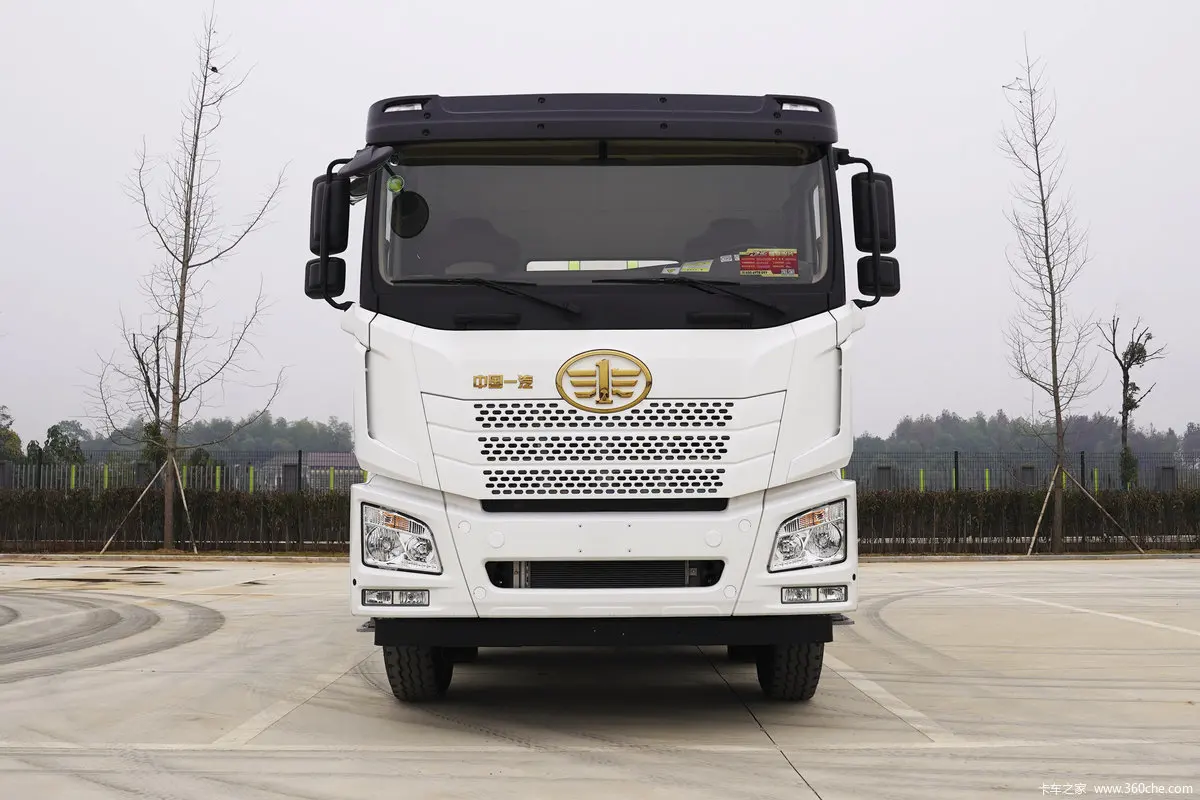 Qingdao Jiefang JH6 heavy truck Pro 350 horsepower 8X4 7.76 square meter concrete mixing mixer transport truck