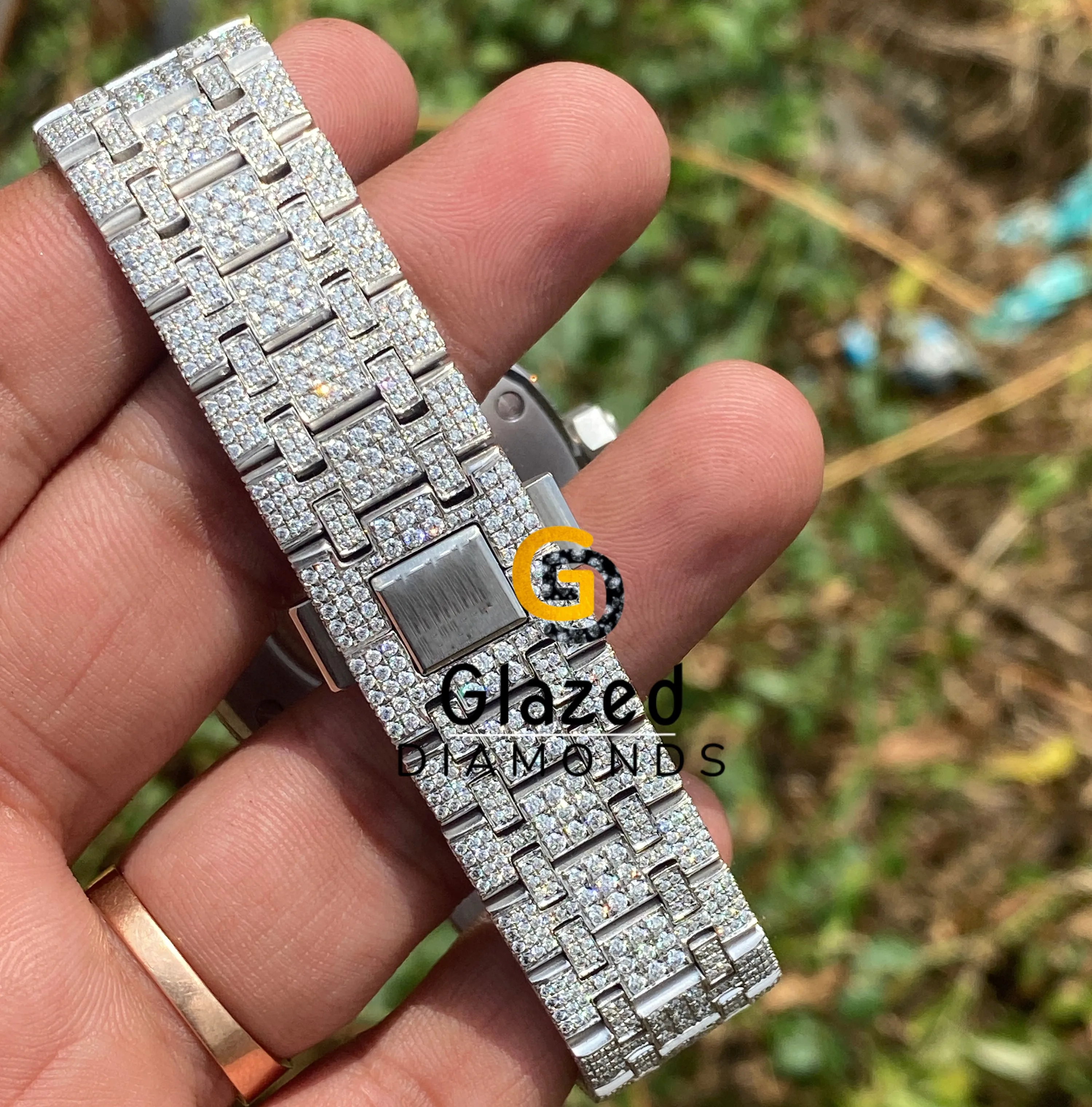 Stylishly Designed With Moissanite Round Brilliant Cut Diamonds And Stainless Steel Watch Is A Perfect Choice For The Men